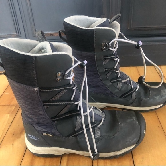 Keen Waterproof Quilted Winter Boots Size EU 35 - Picture 4 of 12